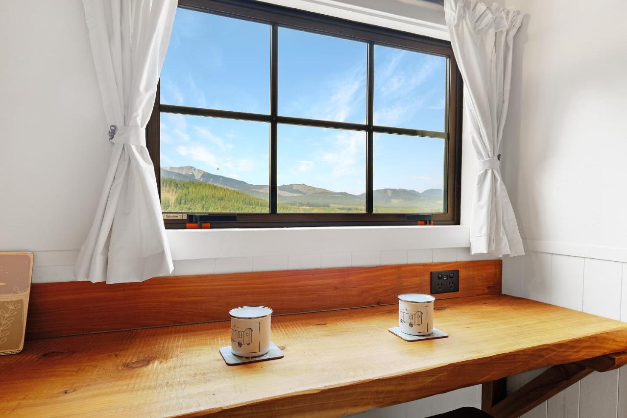 The Shepherds Hut - Boutique Retreat. Hanmer Springs Eksteriør bilde