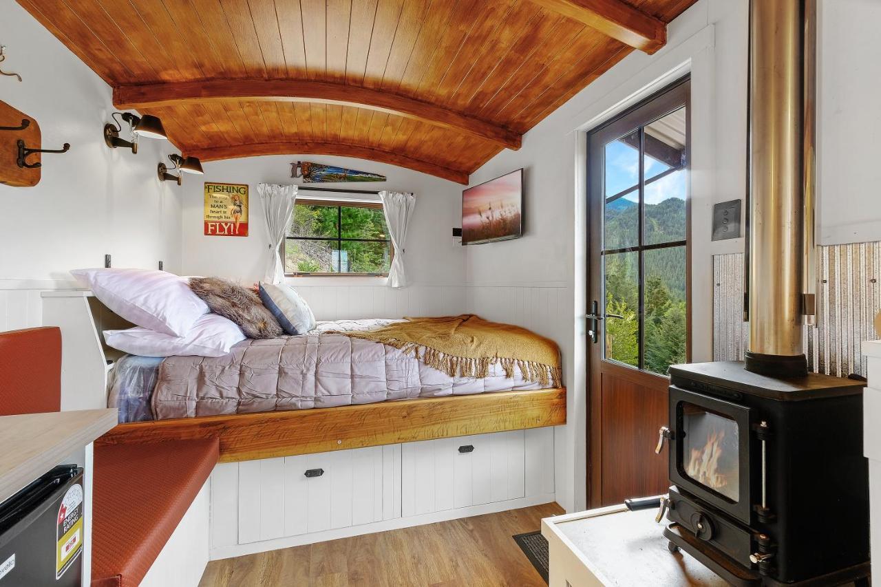 The Shepherds Hut - Boutique Retreat. Hanmer Springs Eksteriør bilde